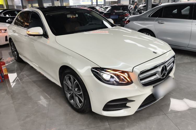Used Mercedes-Benz E-Class 2020 E 300 L Sport Luxury Edition Front Right 45 Deg