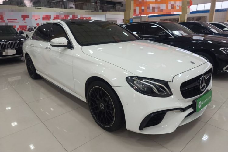 Used Mercedes-Benz E-Class 2020 E 300 L Sporty and Stylish Model Front Right 45 Deg