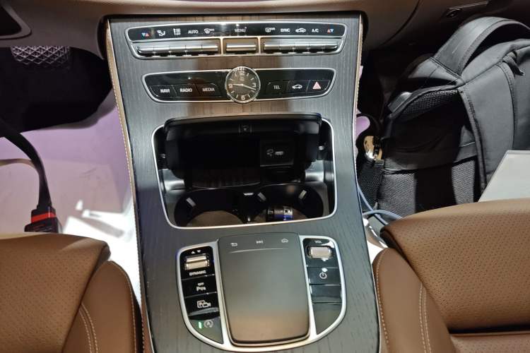 Used Mercedes-Benz E-Class 2020 Facelift E 260 L Sport Edition Gear Lever