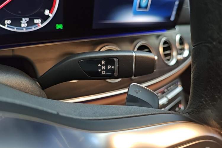 Used Mercedes-Benz E-Class 2020 E 300 L Sporty and Stylish Model Gear Lever