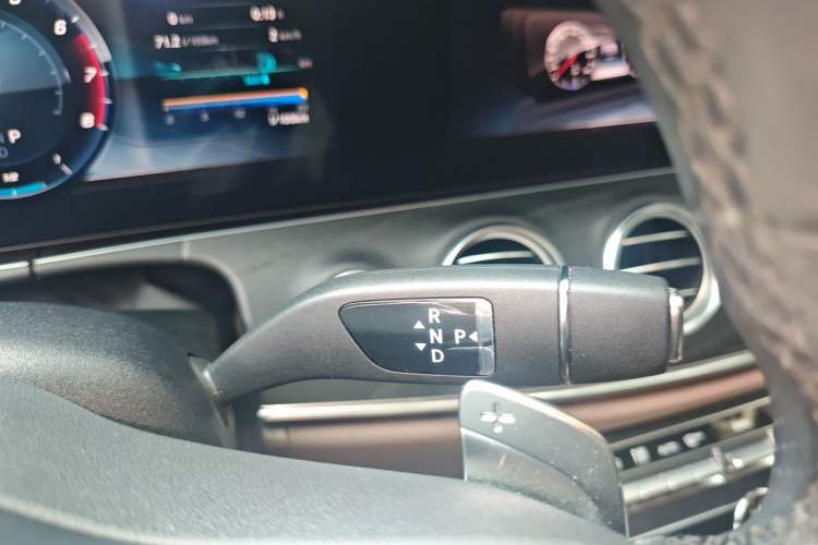 Used Mercedes-Benz E-Class 2020 E 300 L Sport Luxury Edition Gear Lever