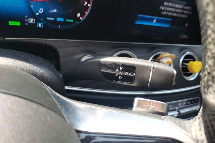Used Mercedes-Benz E-Class 2020 Facelift E 260 Sport Edition Gear Lever