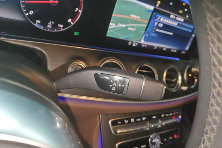 Used Mercedes-Benz E-Class 2020 E 300 L Sport Luxury Edition Gear Lever