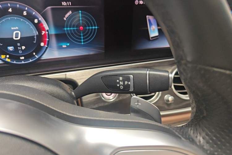 Used Mercedes-Benz E-Class 2020 Restyled E 300 L Sporty and Stylish Edition Gear Lever