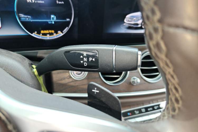 Used Mercedes-Benz E-Class 2020 Restyled E 300 L Exclusive Edition Gear Lever