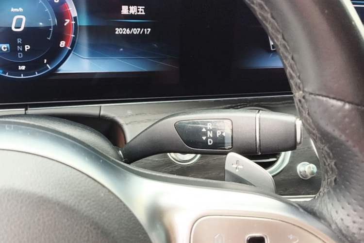 Used Mercedes-Benz E-Class 2020 Restyled E 300 L Sport Exclusive Edition Gear Lever