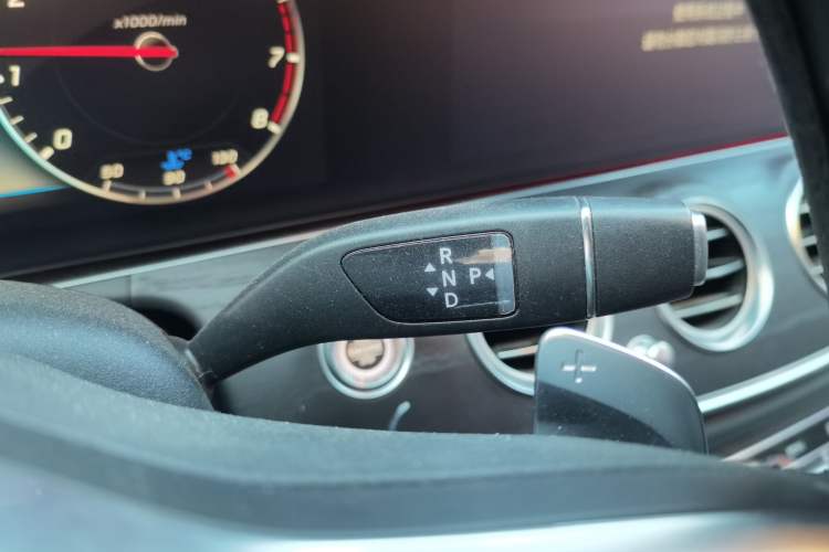 Used Mercedes-Benz E-Class 2020 E 300 L Sporty and Stylish Model Gear Lever