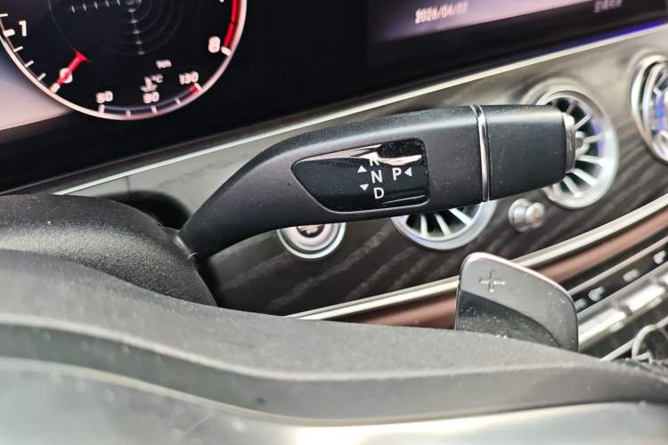 Used Mercedes-Benz E-Class 2020 E 300 L Sport Luxury Edition Gear Lever