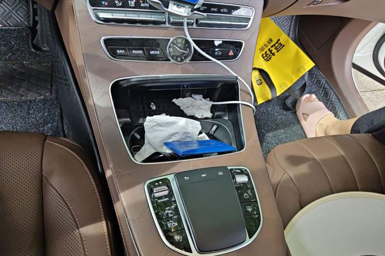 Used Mercedes-Benz E-Class 2020 E 300 L Luxury Model Gear Lever