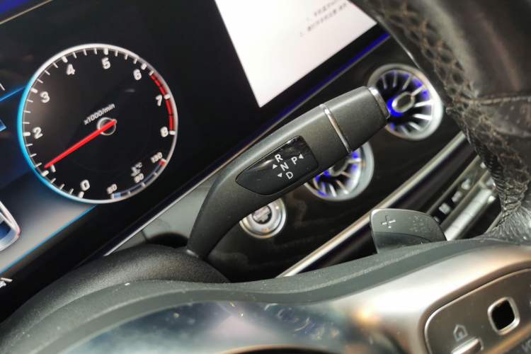 Used Mercedes-Benz E-Class 2020 E 300 Coupe Gear Lever