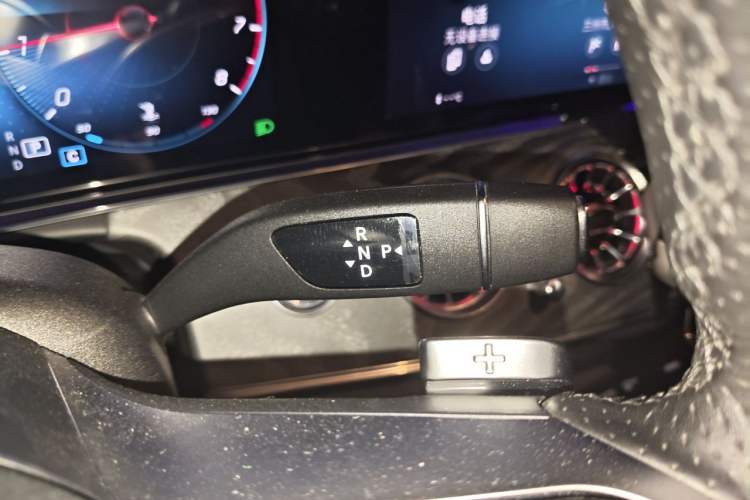 Used Mercedes-Benz E-Class 2020 E 300 L Sport Luxury Edition Gear Lever
