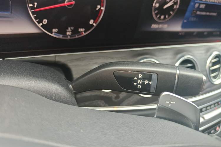 Used Mercedes-Benz E-Class 2020 Restyled E 300 L Sporty and Stylish Edition Gear Lever