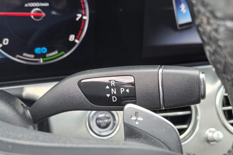 Used Mercedes-Benz E-Class 2020 E 260 Sport Edition Gear Lever