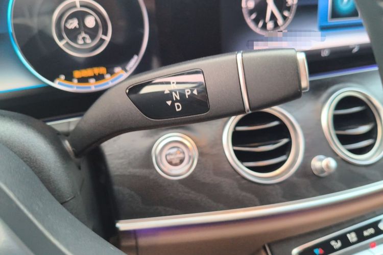Used Mercedes-Benz E-Class 2020 Facelift E 260 Sport Edition Gear Lever