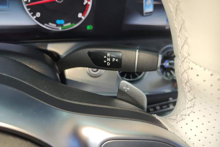 Used Mercedes-Benz E-Class 2020 E 260 Coupe Gear Lever