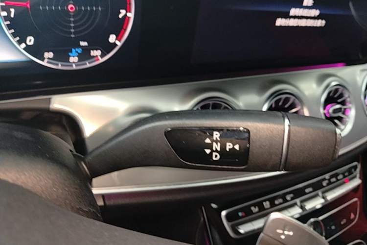 Used Mercedes-Benz E-Class 2020 E 260 Coupe Gear Lever