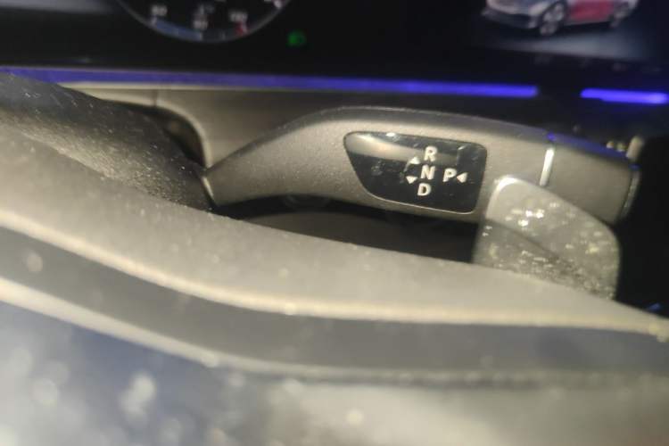 Used Mercedes-Benz E-Class 2020 Restyled E 300 L Sporty and Stylish Edition Gear Lever
