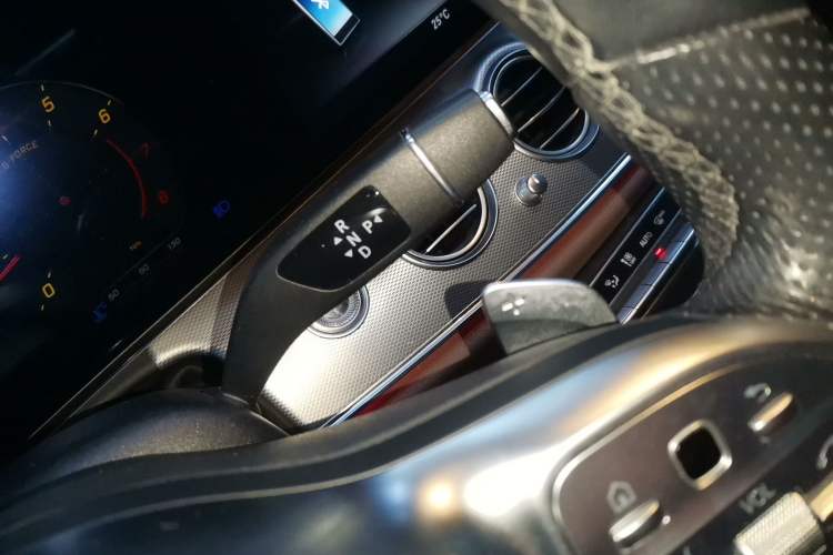 Used Mercedes-Benz E-Class 2020 E 260 Sport Edition Gear Lever