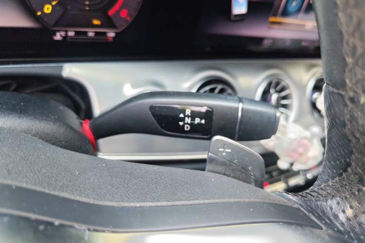 Used Mercedes-Benz E-Class 2020 E 260 Coupe Gear Lever