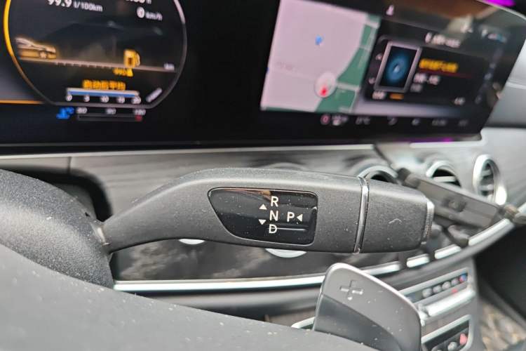 Used Mercedes-Benz E-Class 2020 Restyled E 300 L Sporty and Stylish Edition Gear Lever
