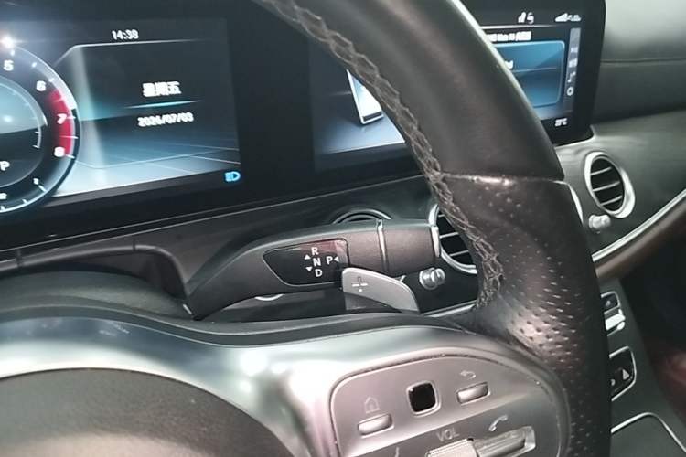 Used Mercedes-Benz E-Class 2020 Restyled E 300 L Sport Exclusive Edition Gear Lever
