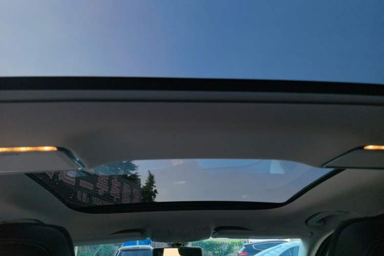 Used Mercedes-Benz E-Class 2020 E 260 L Sport Edition Headliner