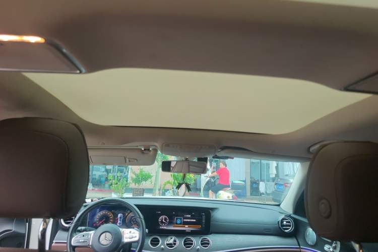 Used Mercedes-Benz E-Class 2020 E 300 L Sport Luxury Edition Headliner