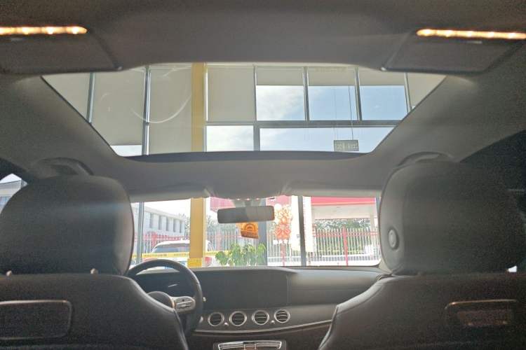 Used Mercedes-Benz E-Class 2020 E 300 L Sporty and Stylish Model Headliner
