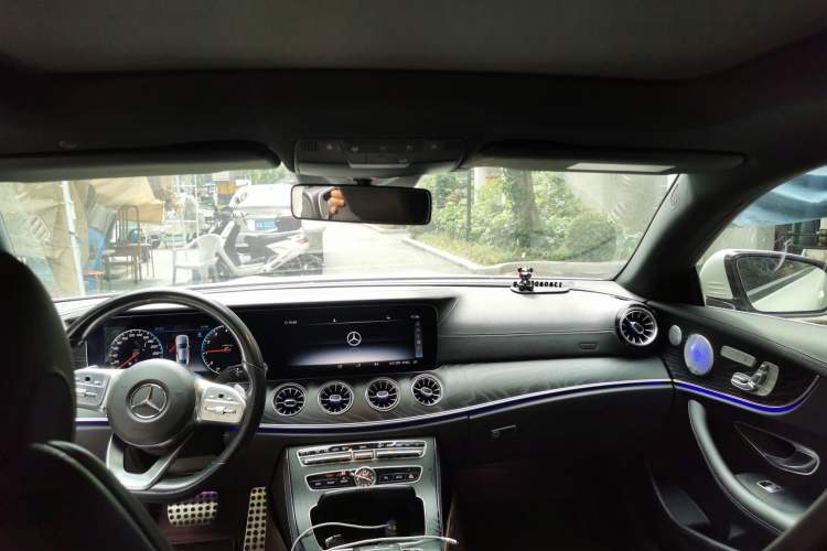 Used Mercedes-Benz E-Class 2020 E 300 Coupe Headliner