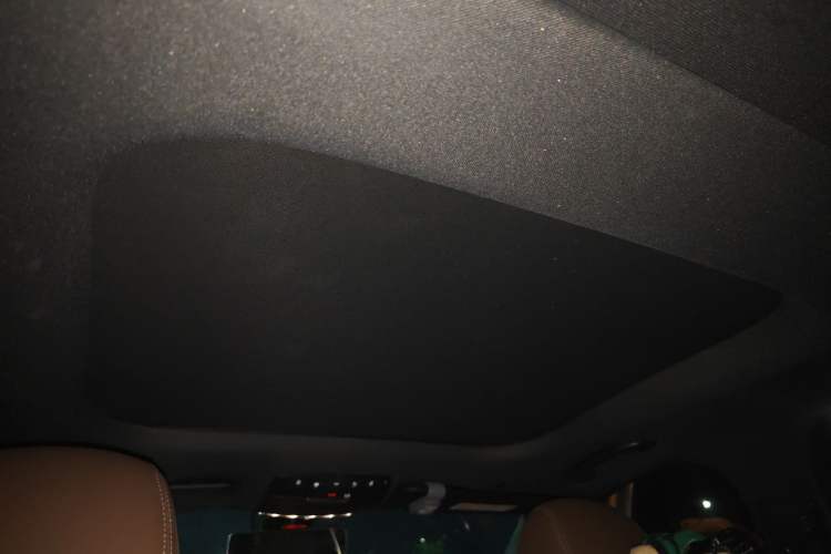 Used Mercedes-Benz E-Class 2020 E 260 Sport Edition Headliner
