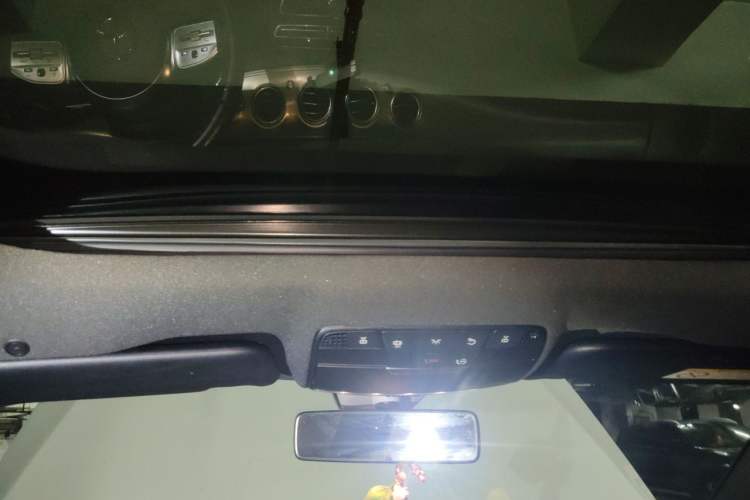 Used Mercedes-Benz E-Class 2020 E 260 Sport Edition 4MATIC Headliner