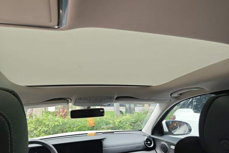 Used Mercedes-Benz E-Class 2020 Restyled E 300 L Sporty and Stylish Edition Headliner