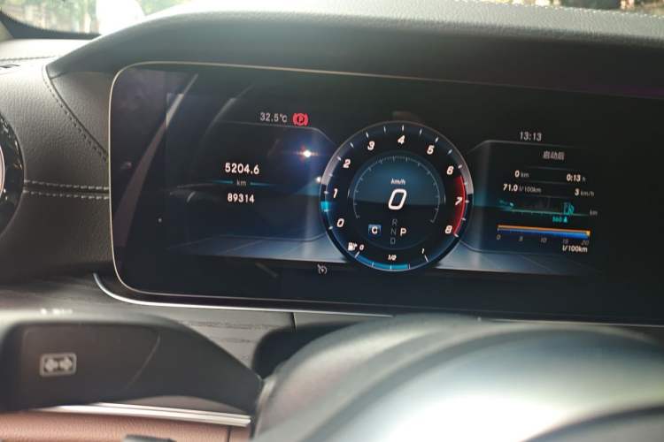 Used Mercedes-Benz E-Class 2020 E 300 L Sport Luxury Edition Instrument Cluster