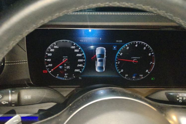 Used Mercedes-Benz E-Class 2020 Restyled E 300 L Sport Exclusive Edition Instrument Cluster