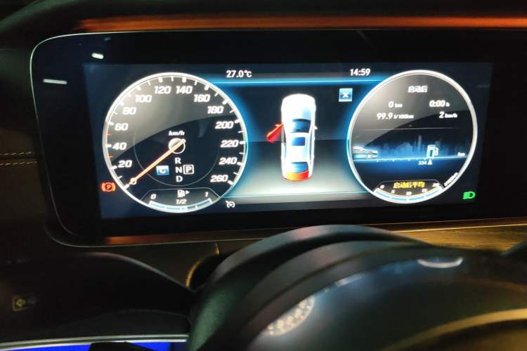 Used Mercedes-Benz E-Class 2020 Restyled E 300 L Sporty and Stylish Edition Instrument Cluster