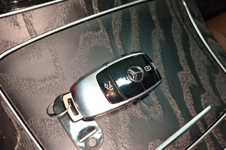 Used Mercedes-Benz E-Class 2020 E 260 Sport Edition Interior 1