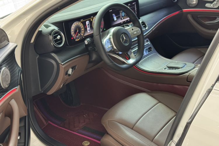 Used Mercedes-Benz E-Class 2020 E 300 L Sporty and Stylish Model Interior 1