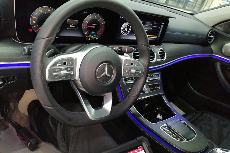 Used Mercedes-Benz E-Class 2020 Facelift E 260 L Sport Edition Interior 2