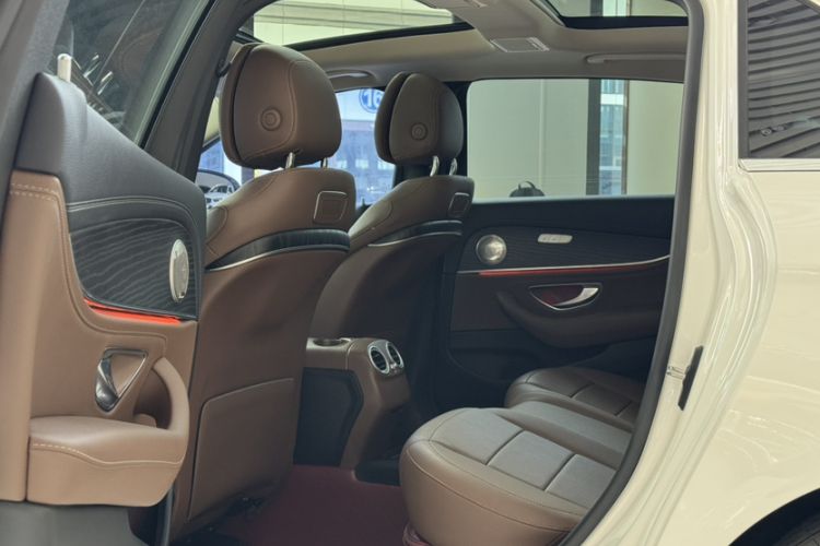Used Mercedes-Benz E-Class 2020 E 300 L Sporty and Stylish Model Interior 2