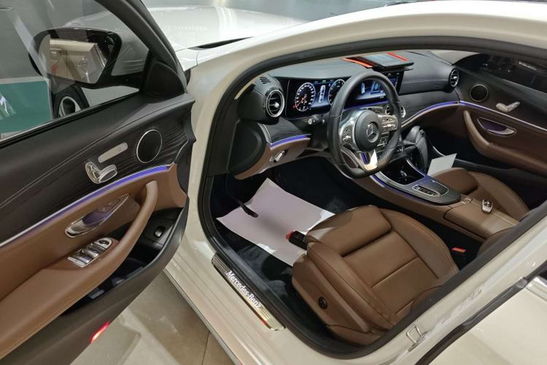 Used Mercedes-Benz E-Class 2020 Facelift E 260 L Sport Edition Interior 3