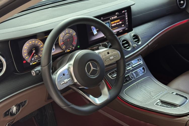 Used Mercedes-Benz E-Class 2020 E 300 L Sporty and Stylish Model Interior 3