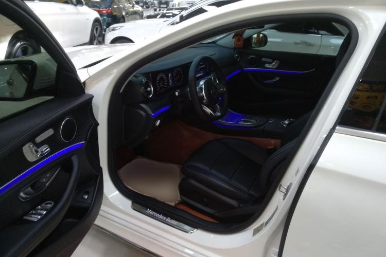Used Mercedes-Benz E-Class 2020 E 300 L Sporty and Stylish Model Interior 3