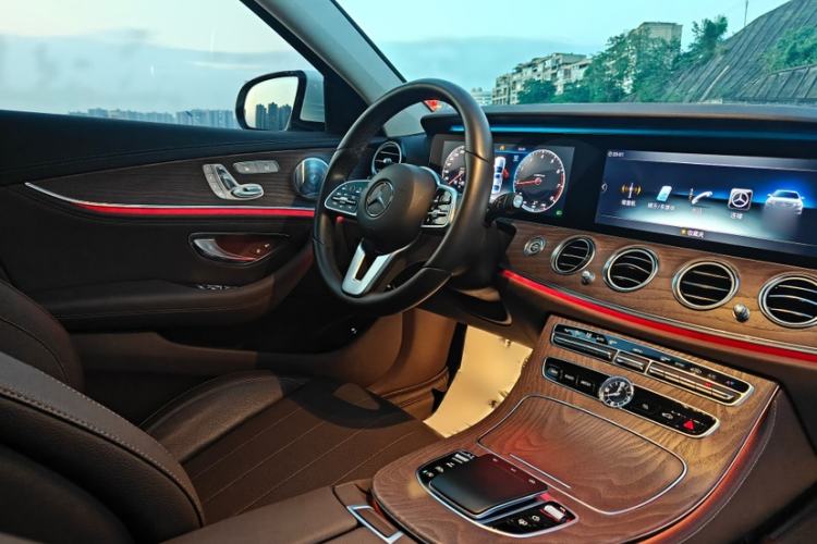 Used Mercedes-Benz E-Class 2020 E 300 L Luxury Model Interior 3