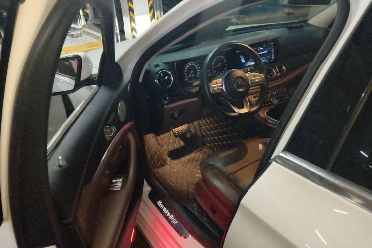Used Mercedes-Benz E-Class 2020 Restyled E 300 L Sport Exclusive Edition Interior 3