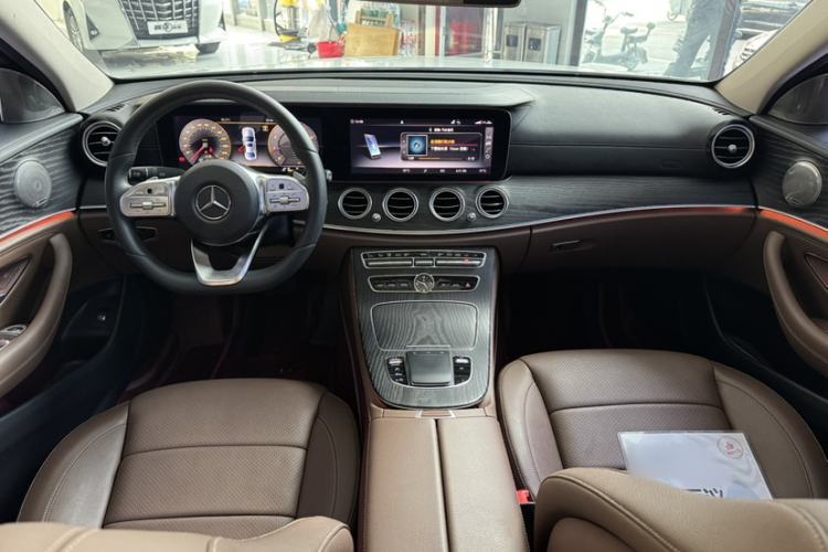Used Mercedes-Benz E-Class 2020 E 300 L Sporty and Stylish Model Interior 4