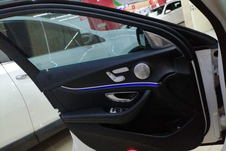 Used Mercedes-Benz E-Class 2020 Facelift E 260 L Sport Edition Interior 7