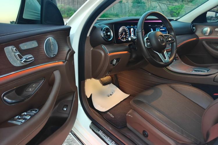 Used Mercedes-Benz E-Class 2020 E 300 L Luxury Model Interior 9