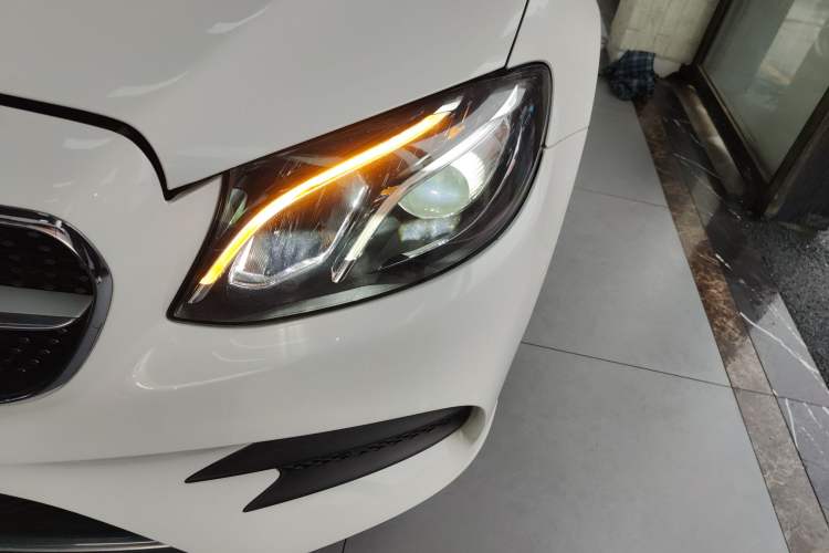 Used Mercedes-Benz E-Class 2020 E 260 Coupe Left Front Headlight