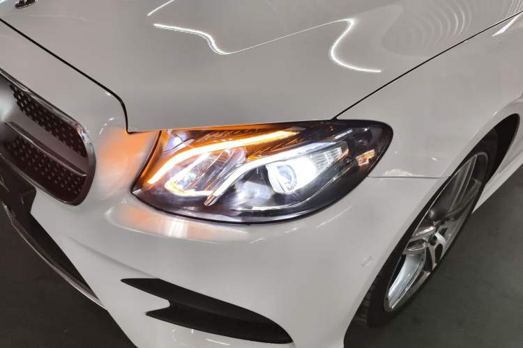 Used Mercedes-Benz E-Class 2020 E 260 Convertible Coupe Left Front Headlight