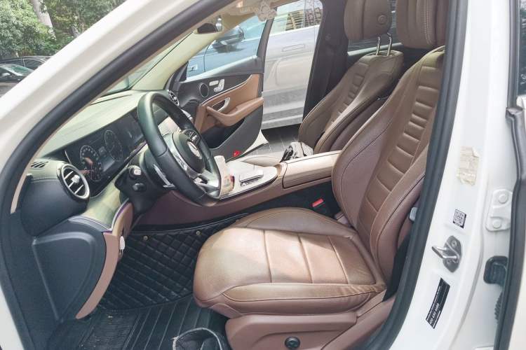 Used Mercedes-Benz E-Class 2020 Restyled E 300 L Sporty and Stylish Edition Left Front Seat